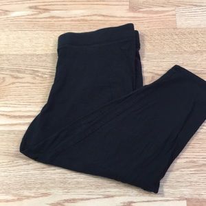 Victoria’s Secret PINK crop leggings